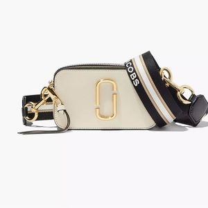 Marc Jacobs The Snapshot